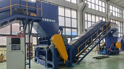 東莞市重源塑料機械設備實現大型危廢包裝桶項目驗收里程碑